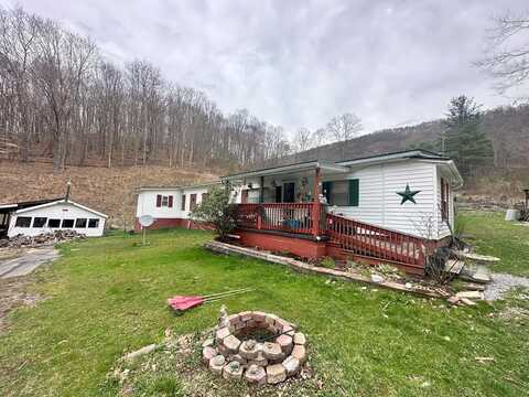 375 Dairy Barn Road, BLUEFIELD, VA 24605