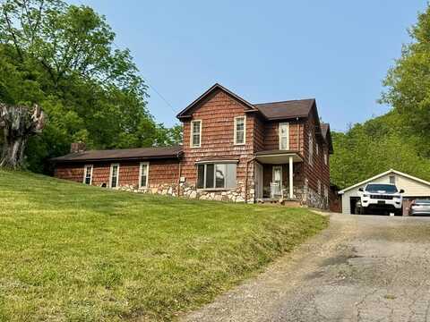 393 Perdue Hollow Rd., BLUEFIELD, WV 24701