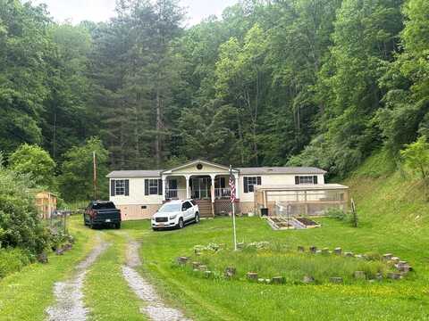 255 Laurel Creek Rd, BOISSEVAIN, VA 24605