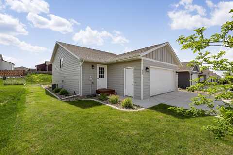 602 Diamond Ridge Boulevard, Rapid City, SD 57703