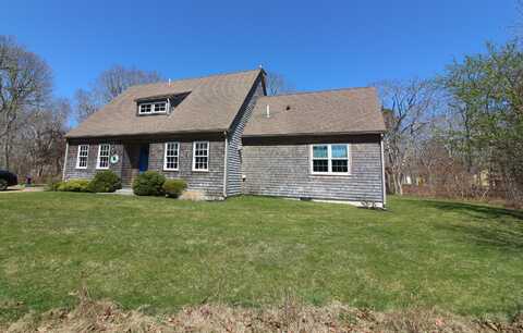 13 Hotchkiss Lane, Edgartown, MA 02539