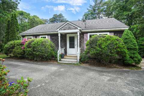 1 Onondaga Avenue, Oak Bluffs, MA 02557