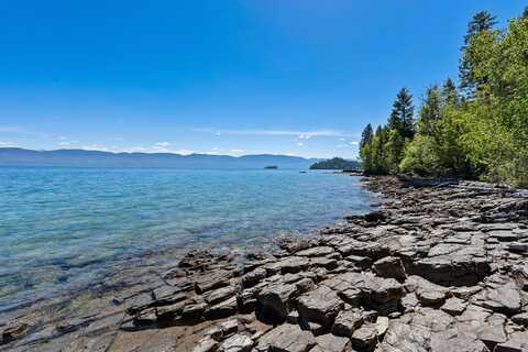 Nhn Running Rock Lane, Lakeside, MT 59922