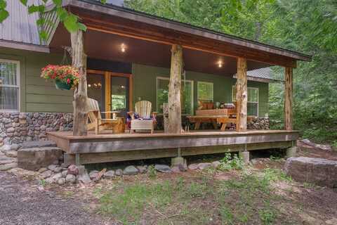 983 Lake Drive, Columbia Falls, MT 59912
