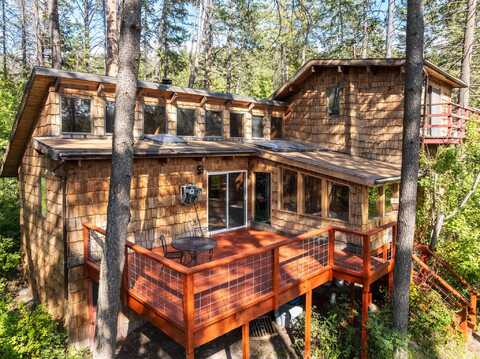 9230 Mt Highway 35, Bigfork, MT 59911