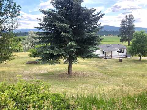 49 Roosevelt Road, Eureka, MT 59917