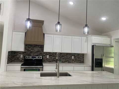 1640 8th, NAPLES, FL 34120