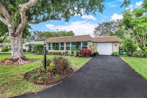 233 YORKSHIRE, NAPLES, FL 34112