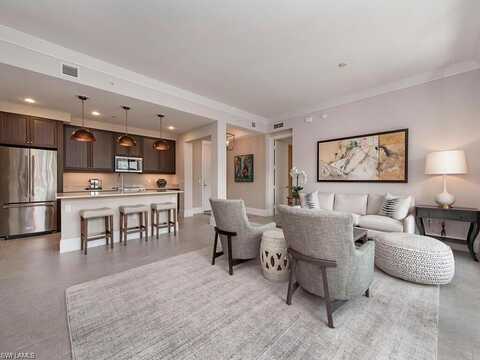 1030 3rd, NAPLES, FL 34102
