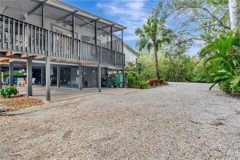 2511 Estey, NAPLES, FL 34104
