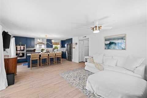1549 SANDPIPER, NAPLES, FL 34102