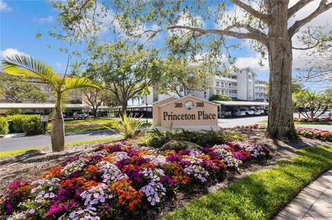360 Horse Creek, NAPLES, FL 34110