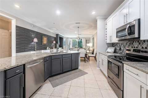 4883 Hampshire, NAPLES, FL 34112