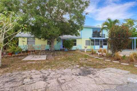2662 Mangrove, NAPLES, FL 34112