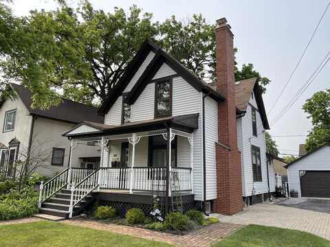 1220 Warren Avenue, Downers Grove, IL 60515