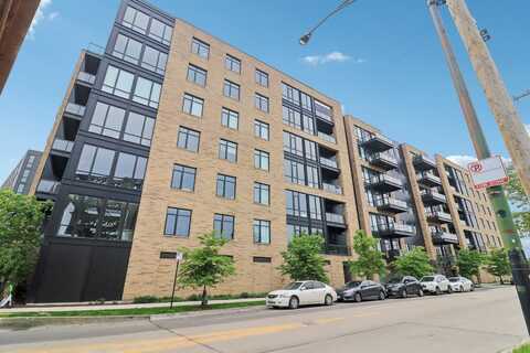 1701 W Webster Avenue, Chicago, IL 60614