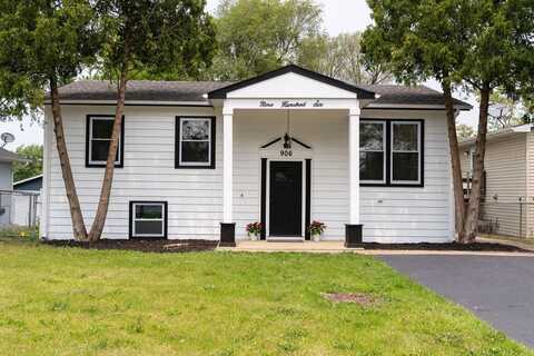 906 Central Park Drive, Round Lake Beach, IL 60073