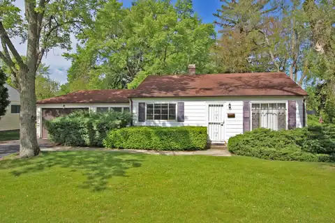 20 Johnathan Road, Lake Zurich, IL 60047