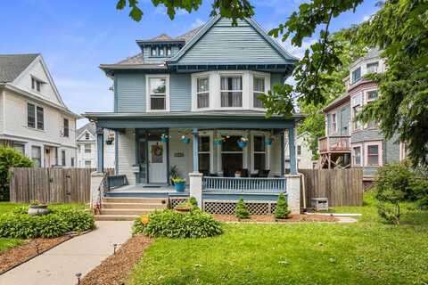 1104 W Church Street, Champaign, IL 61821