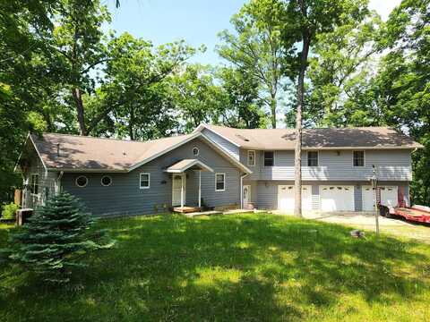 1115/1114 Windyhill Court, Varna, IL 61375