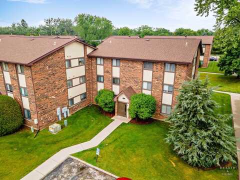417 BERKSHIRE Drive, Crystal Lake, IL 60014