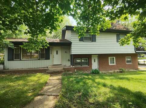 1206 University Drive, DeKalb, IL 60115