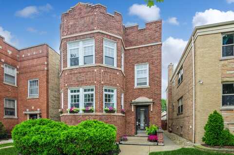 4945 N Kilpatrick Avenue, Chicago, IL 60630