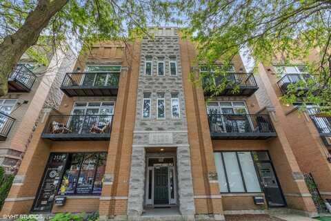 2139 W Roscoe Street, Chicago, IL 60618