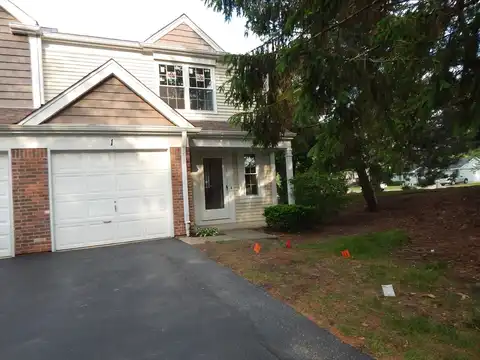 1 N Oltendorf Road, Streamwood, IL 60107