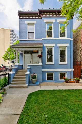 2426 W McLean Avenue, Chicago, IL 60647
