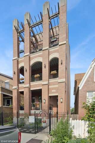 3252 N California Avenue, Chicago, IL 60618