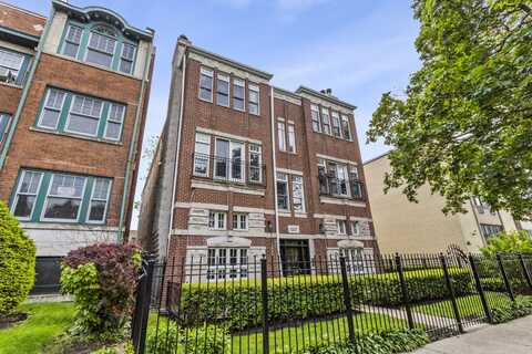 1237 W Farwell Avenue, Chicago, IL 60626