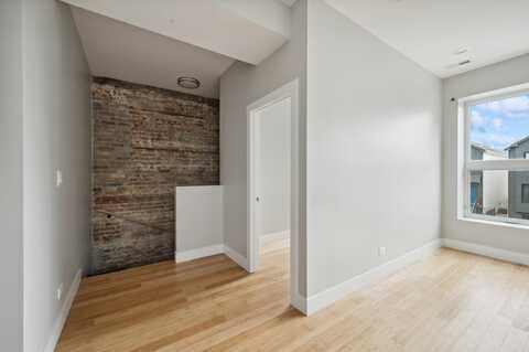 2526 W Lexington Street, Chicago, IL 60612