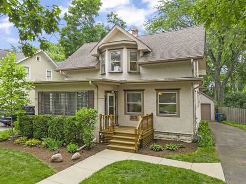 310 Forest Avenue, Glen Ellyn, IL 60137