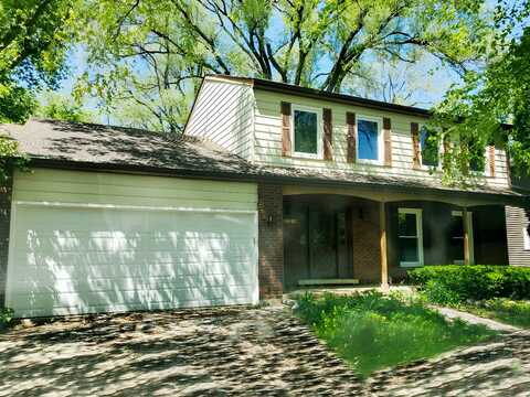 6111 Pingree Road, Crystal Lake, IL 60014