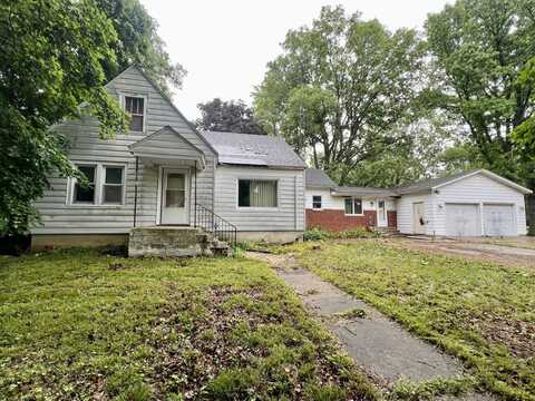 103 W 2nd Street, Broadlands, IL 61816