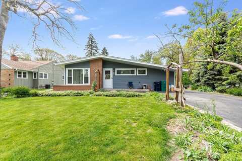 555 W Saint Charles Road, Lombard, IL 60148