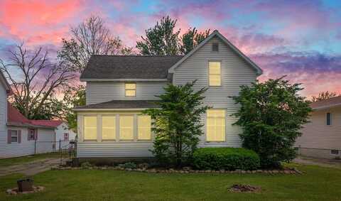 242 E Pine Street, Paxton, IL 60957