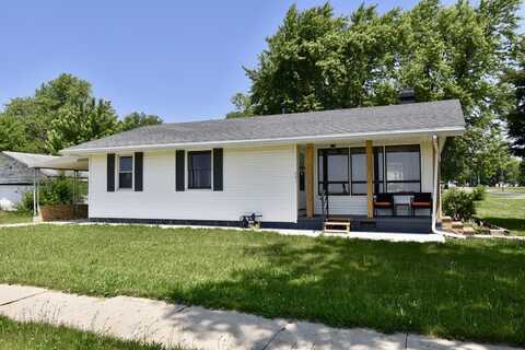 401 W Boundary Street, Stanford, IL 61774