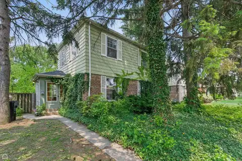 810 Manchester Avenue, Westchester, IL 60154