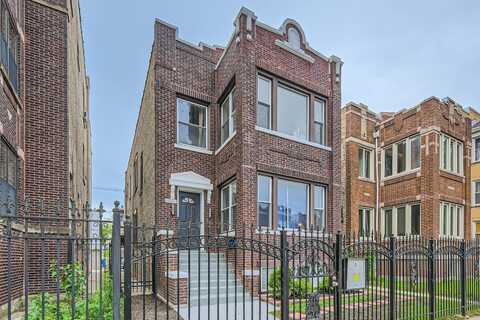 4616 N Central Park Avenue, Chicago, IL 60625