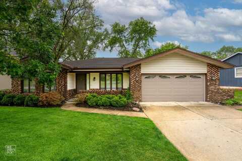 845 Marston Avenue, Glen Ellyn, IL 60137