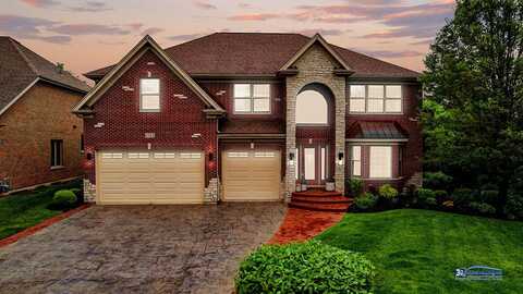 1535 S Douglas Avenue, Arlington Heights, IL 60005