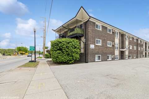 9307 Irving Park Road, Schiller Park, IL 60176