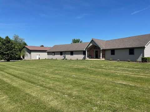 10416 Seaman Road, Hebron, IL 60034