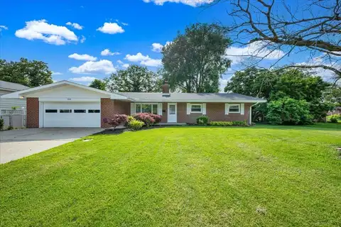 528 Ashby Drive, Charleston, IL 61920