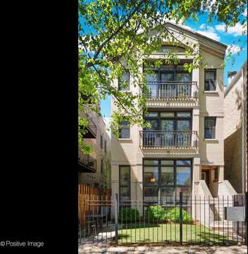840 N Wood Street, Chicago, IL 60622