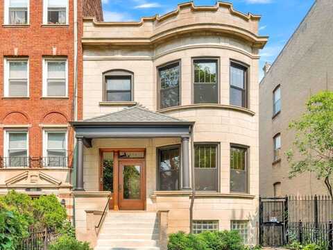4613 N Malden Street, Chicago, IL 60640