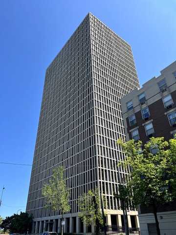 6700 S South Shore Drive, Chicago, IL 60649