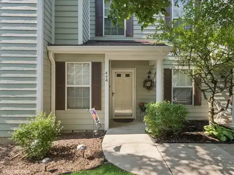 45 Tyler Court, Streamwood, IL 60107